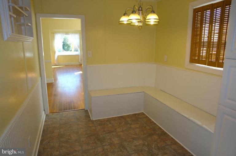 14 Mansion Road Linthicum Heights, MD 21090 - Photo 6 of 20 Breakfast Area