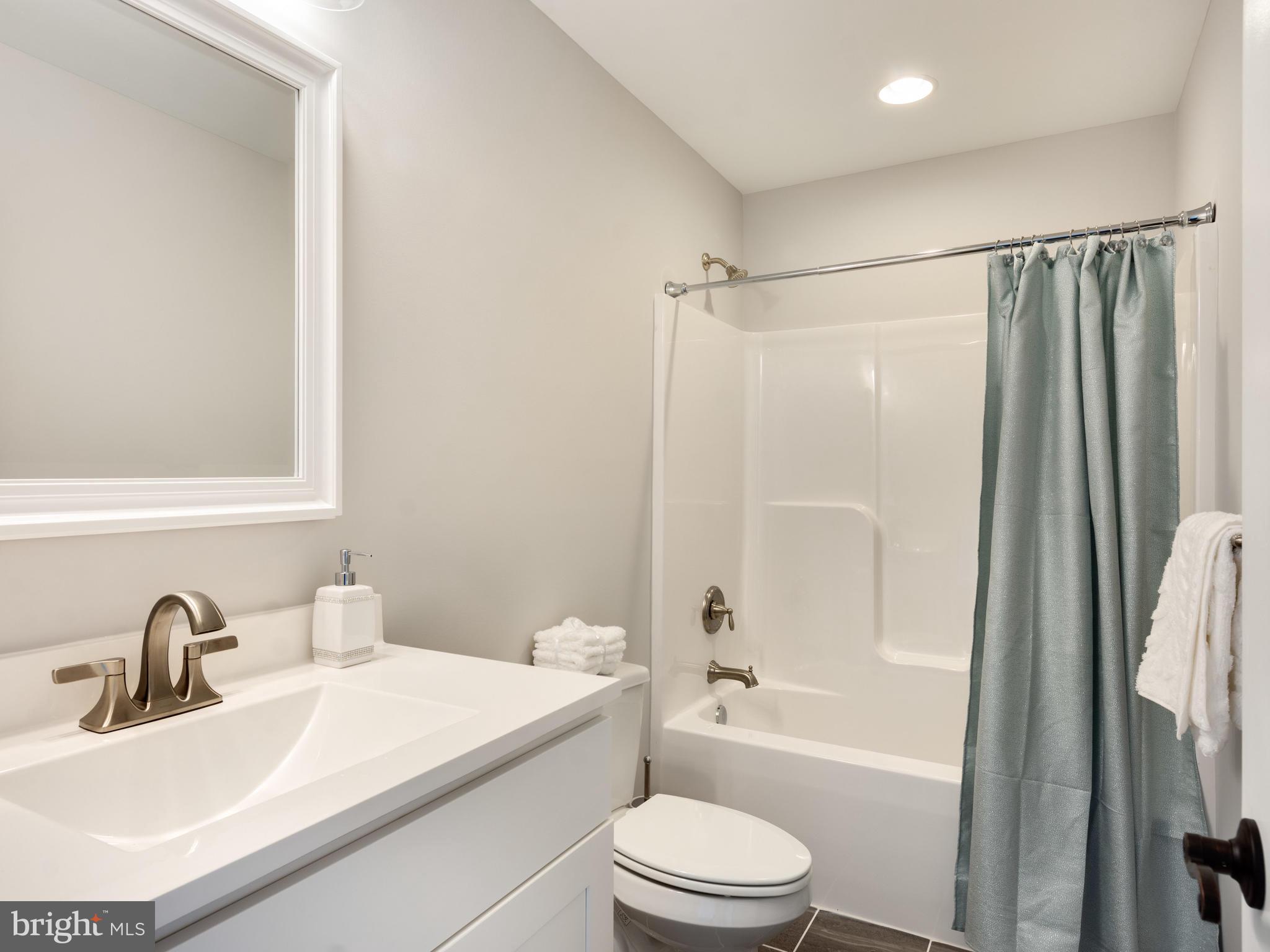 24626 Tribbett Circle Ridgely, MD 21660 - Photo 14 of 28 Bathroom
