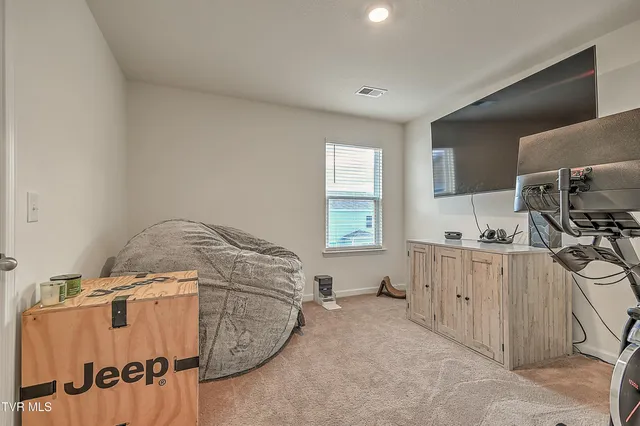 $325,000 | 148 Crawford Circle, Bluff City, TN 37618