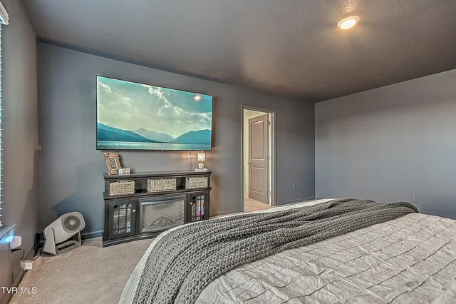 $325,000 | 148 Crawford Circle, Bluff City, TN 37618