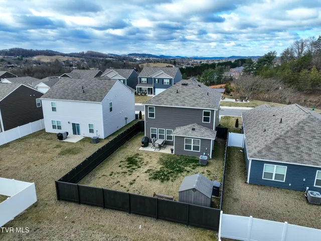 $325,000 | 148 Crawford Circle, Bluff City, TN 37618