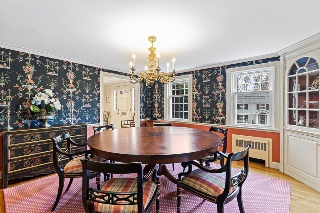 137 Hampshire Road Wellesley, MA 02481 - Photo 8 of 27