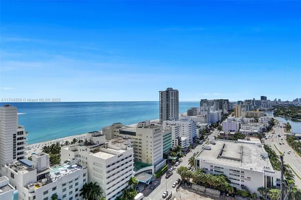 $2,895,000 | 4401 Collins Avenue, Unit 2114/2116, Miami Beach, FL 33140