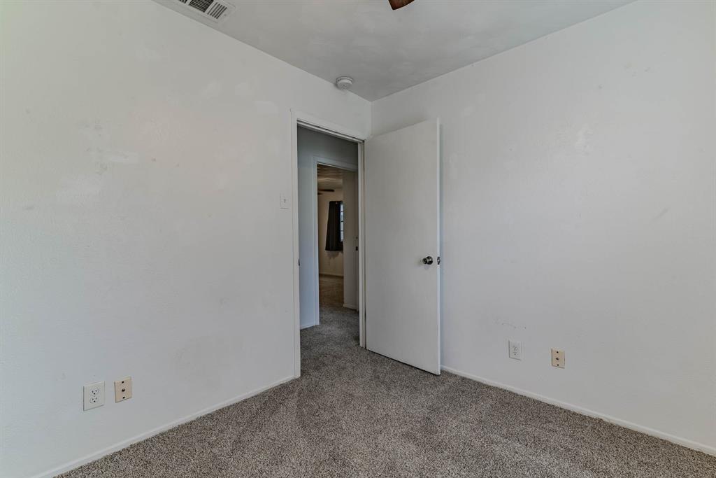 3213 Thames Street Irving, TX 75062 - Photo 20 of 25 a view of an empty room