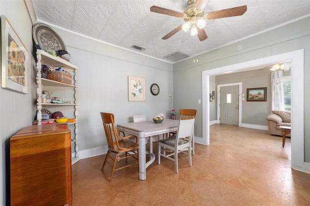 $142,500 | 601 East Ross Avenue, De Leon, TX 76444