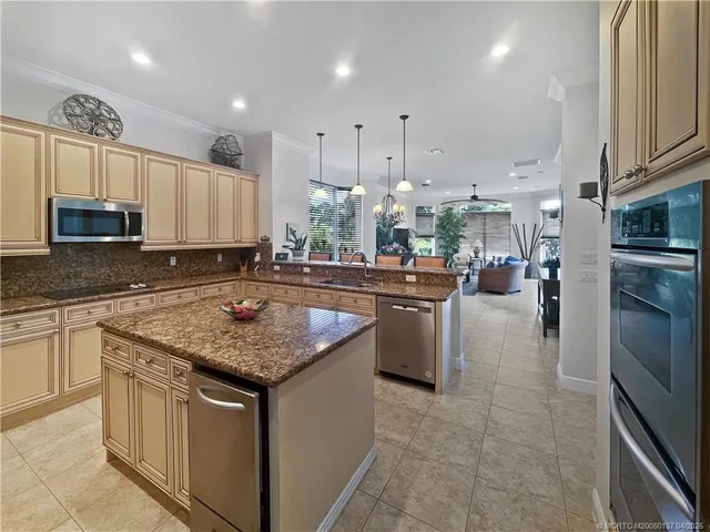 $1,359,000 | 620 Southwest Squire Johns Lane, Palm City, FL 34990