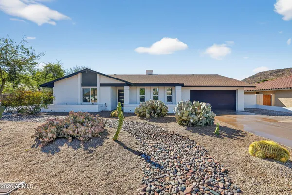 $799,000 | 9 East Surrey Avenue, Phoenix, AZ 85022