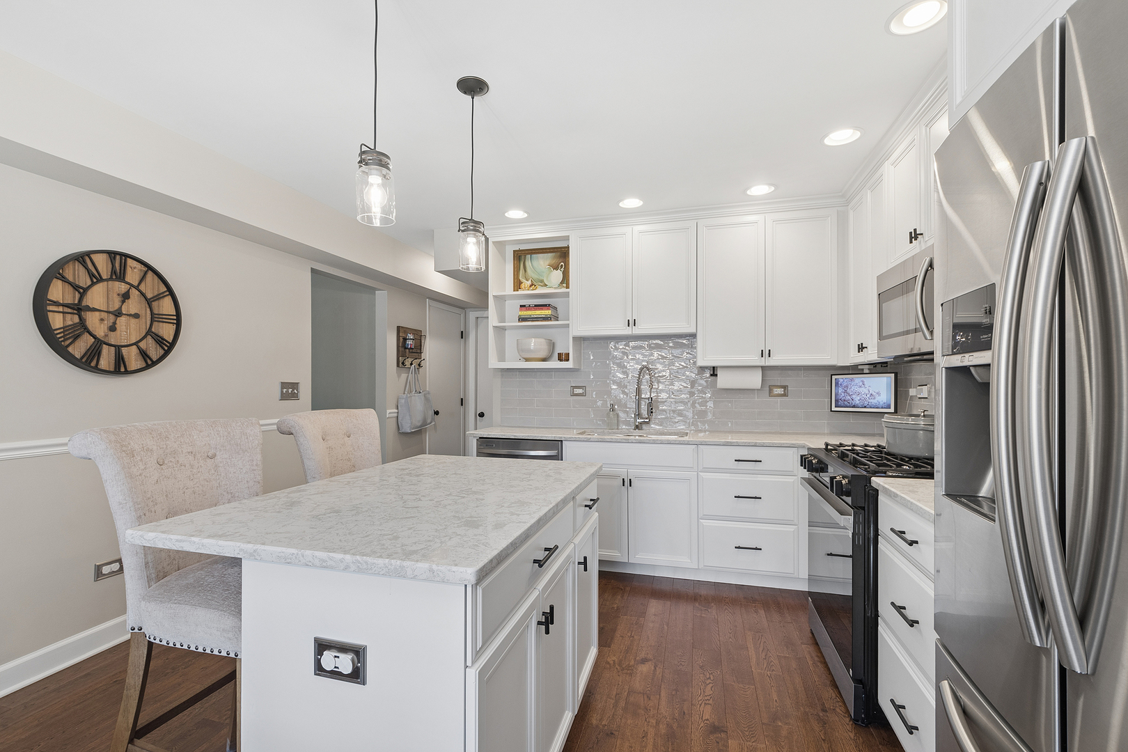 893 Meadow Ridge Lane New Lenox, IL 60451 - Photo 16 of 38