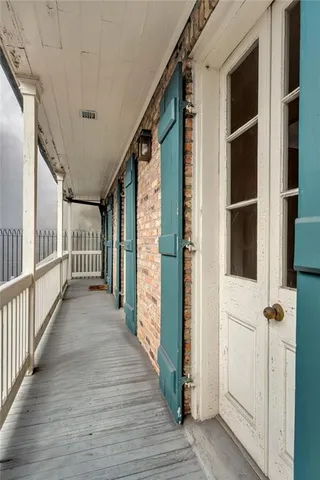 $1,500 | 527 Burgundy Street, Unit 5, New Orleans, LA 70112