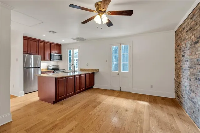 $1,500 | 527 Burgundy Street, Unit 5, New Orleans, LA 70112