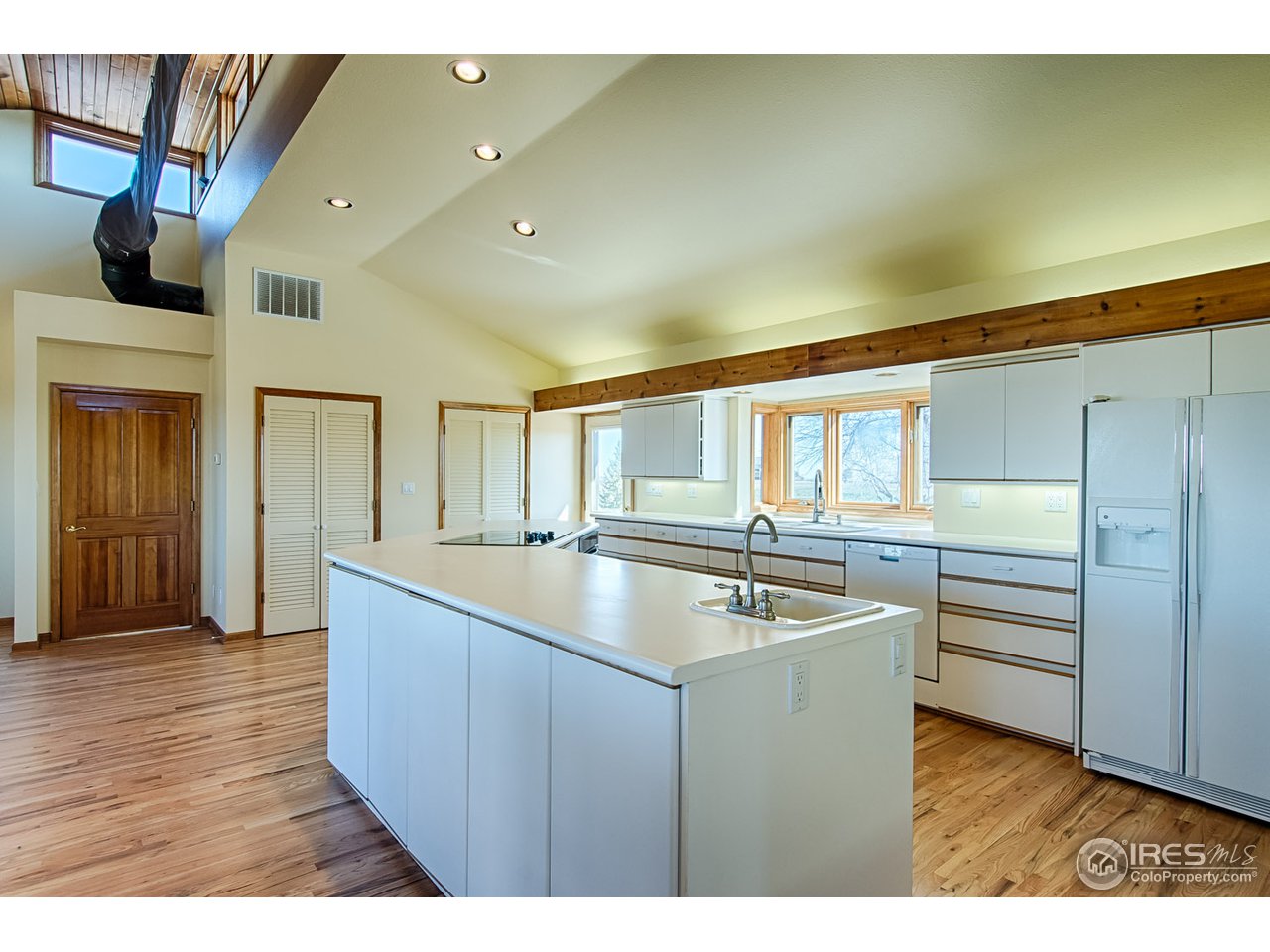 7412 Rodeo Drive Longmont, CO 80504 - Photo 6 of 25 Large Open Kitchen