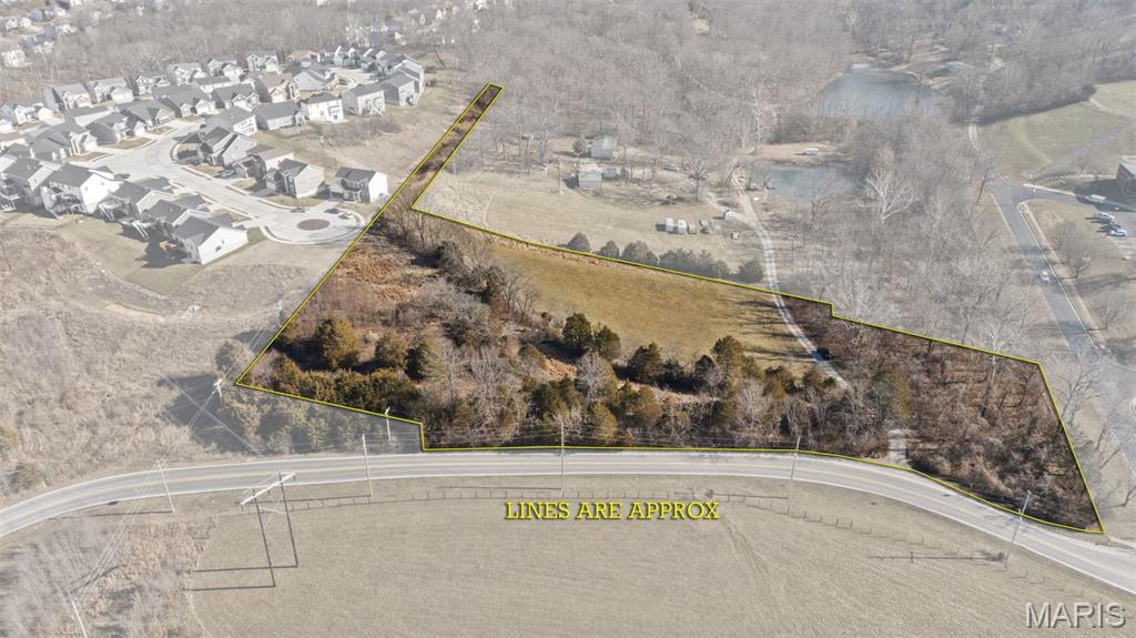 7600 Fine Road Oakville, MO 63129 - Photo 1 of 18