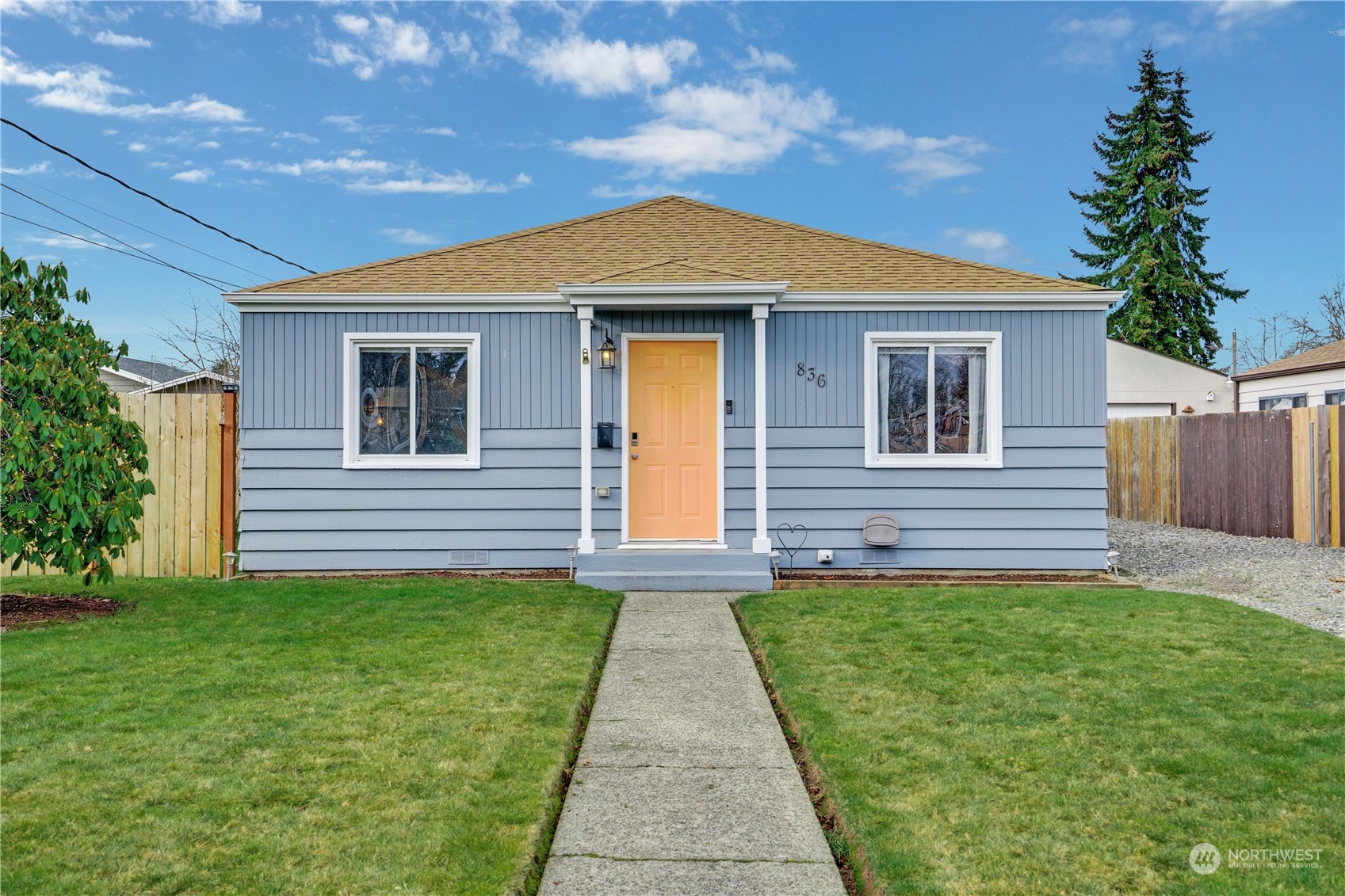 836 South Rochester Street Tacoma, WA 98465 - Photo 1 of 37 Gallery Image 1