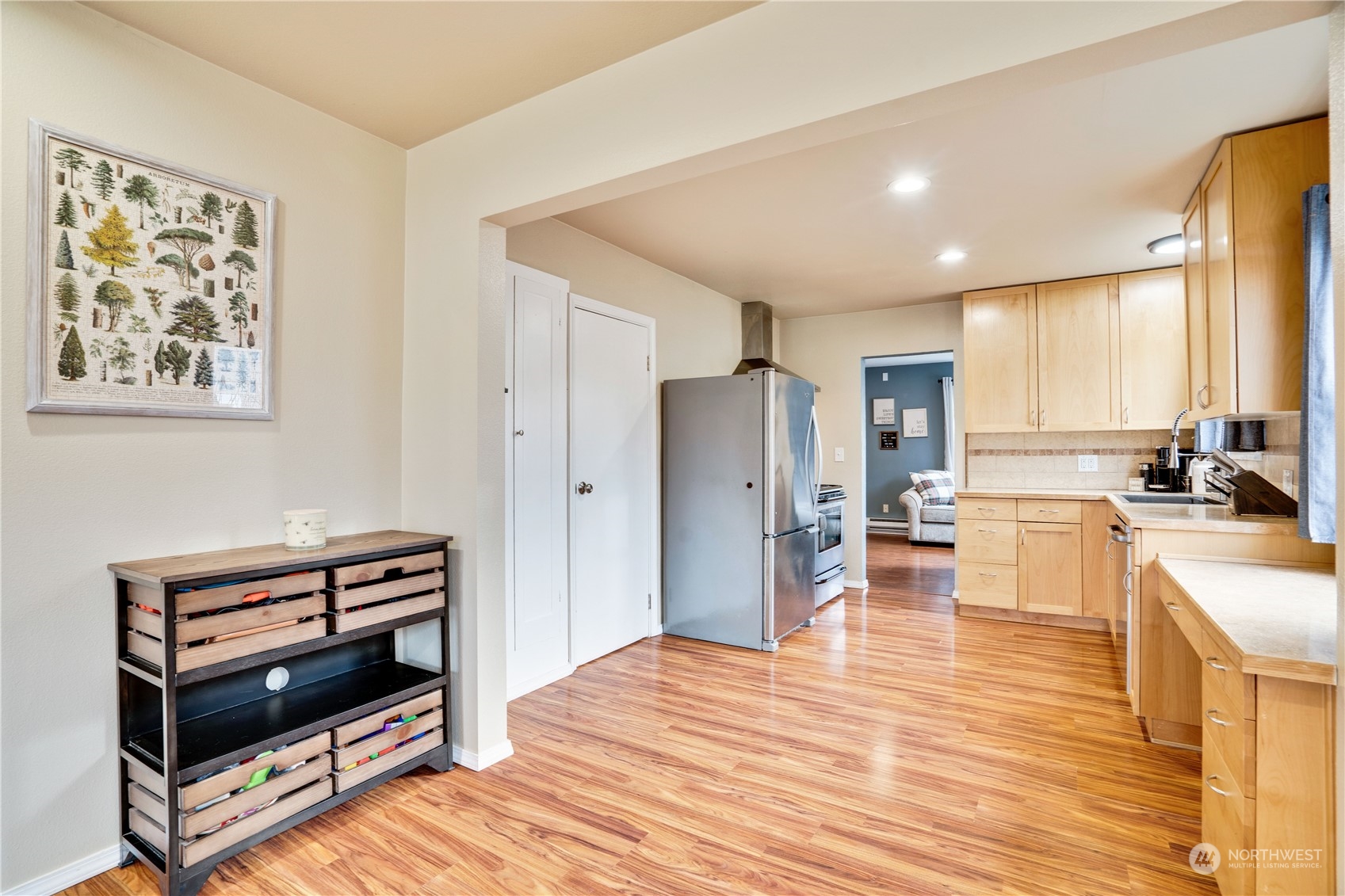 836 South Rochester Street Tacoma, WA 98465 - Photo 9 of 37 Gallery Image 9