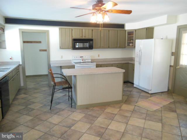 13630 Unionville Road Union Bridge, MD 21791 - Photo 4 of 24 Kitchen