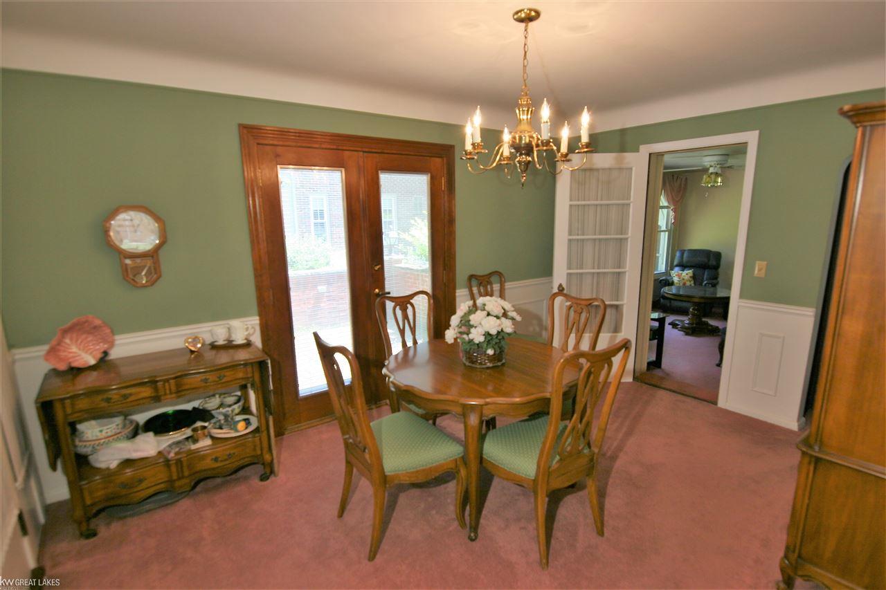 1366 Torrey Road Grosse Pointe, MI 48236 - Photo 4 of 23 Dining room from Kitchen