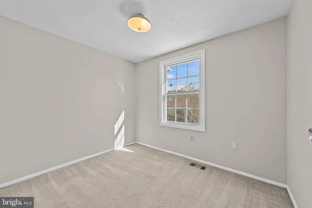 $425,000 | 8392 Shady Grove Circle, Manassas, VA 20110