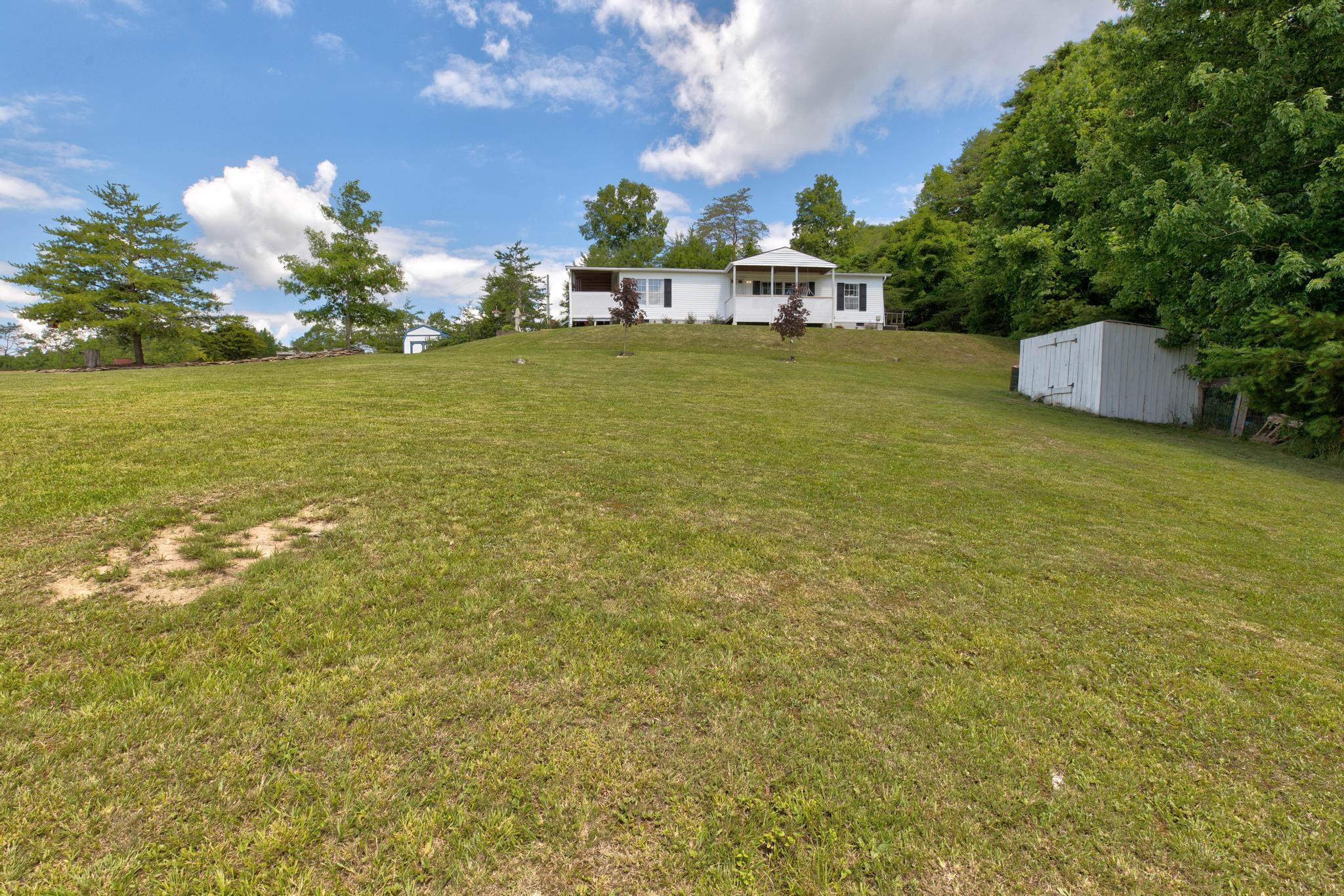 125 Wild Ridge Road Morehead, KY 40351 - Photo 5 of 31 Front 2
