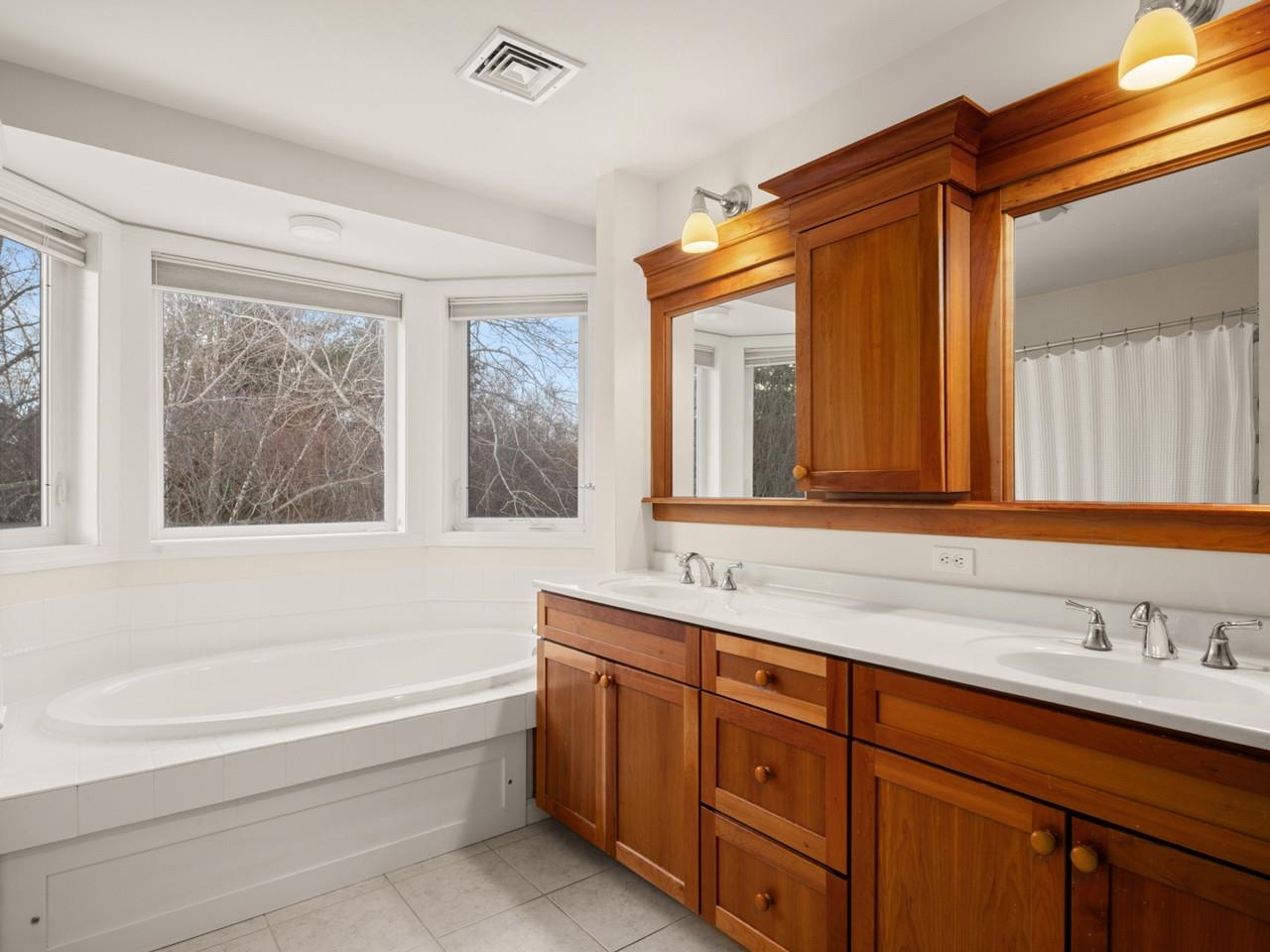 35 Hummingbird Lane South Burlington, VT 05403 - Photo 36 of 47