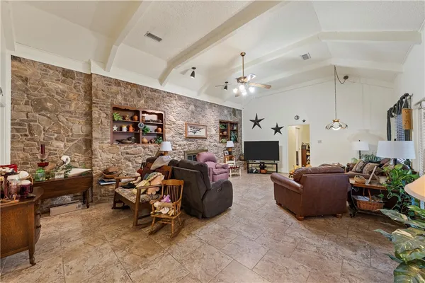 $500,000 | 297 Leafy Hollow Lane, McGregor, TX 76657