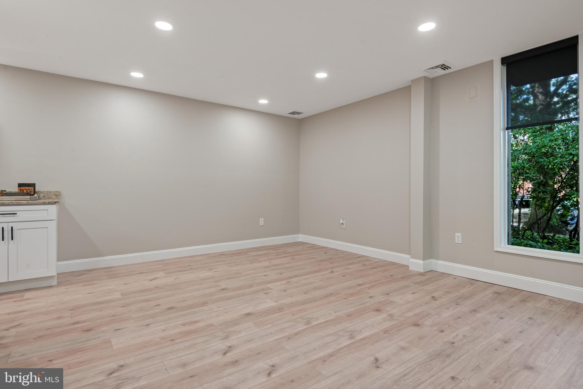 548 Chestnut Street Columbia, PA 17512 - Photo 8 of 31 Gallery Image 8