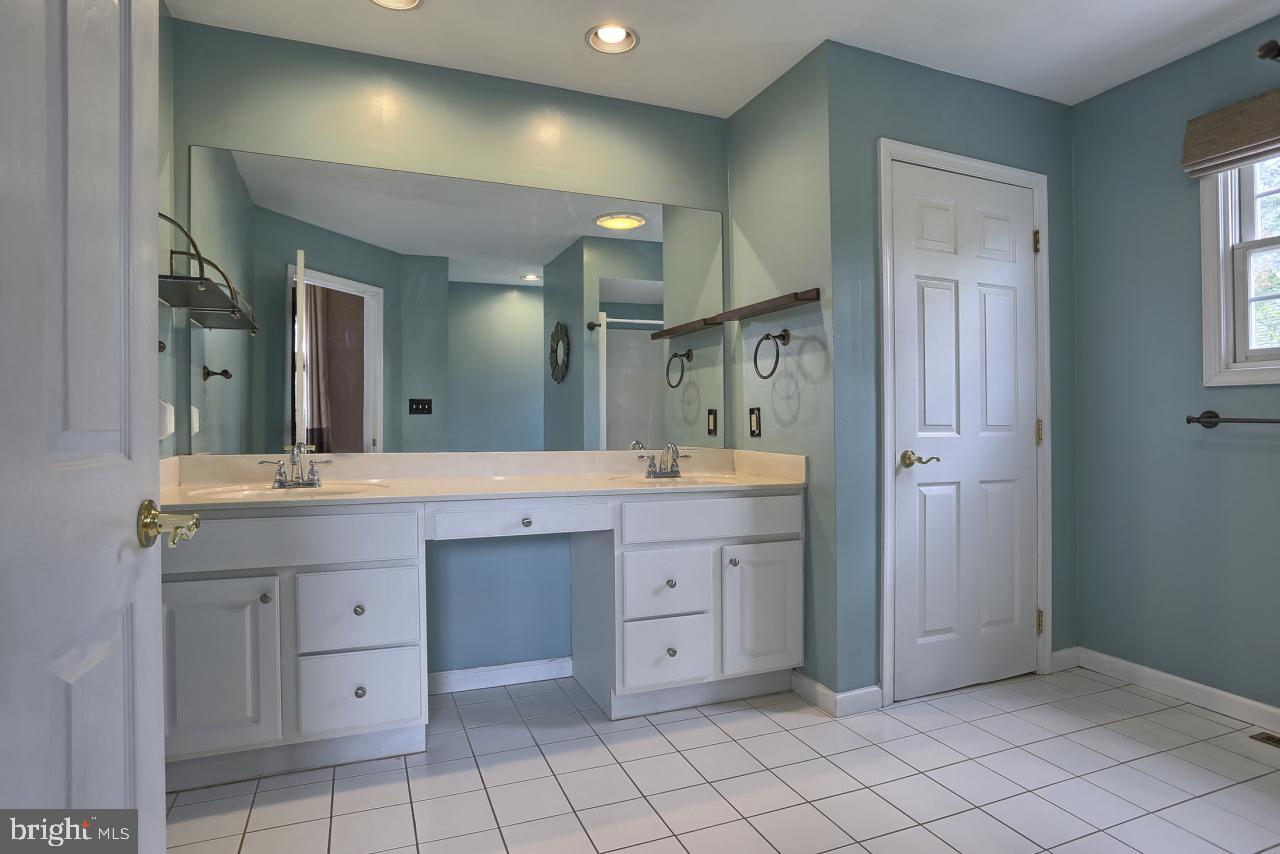 1603 Buckingham Road Harrisburg, PA 17111 - Photo 16 of 28 Gallery Image 16