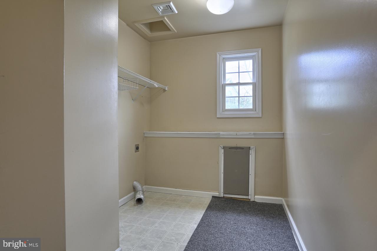 1603 Buckingham Road Harrisburg, PA 17111 - Photo 20 of 28 Gallery Image 20
