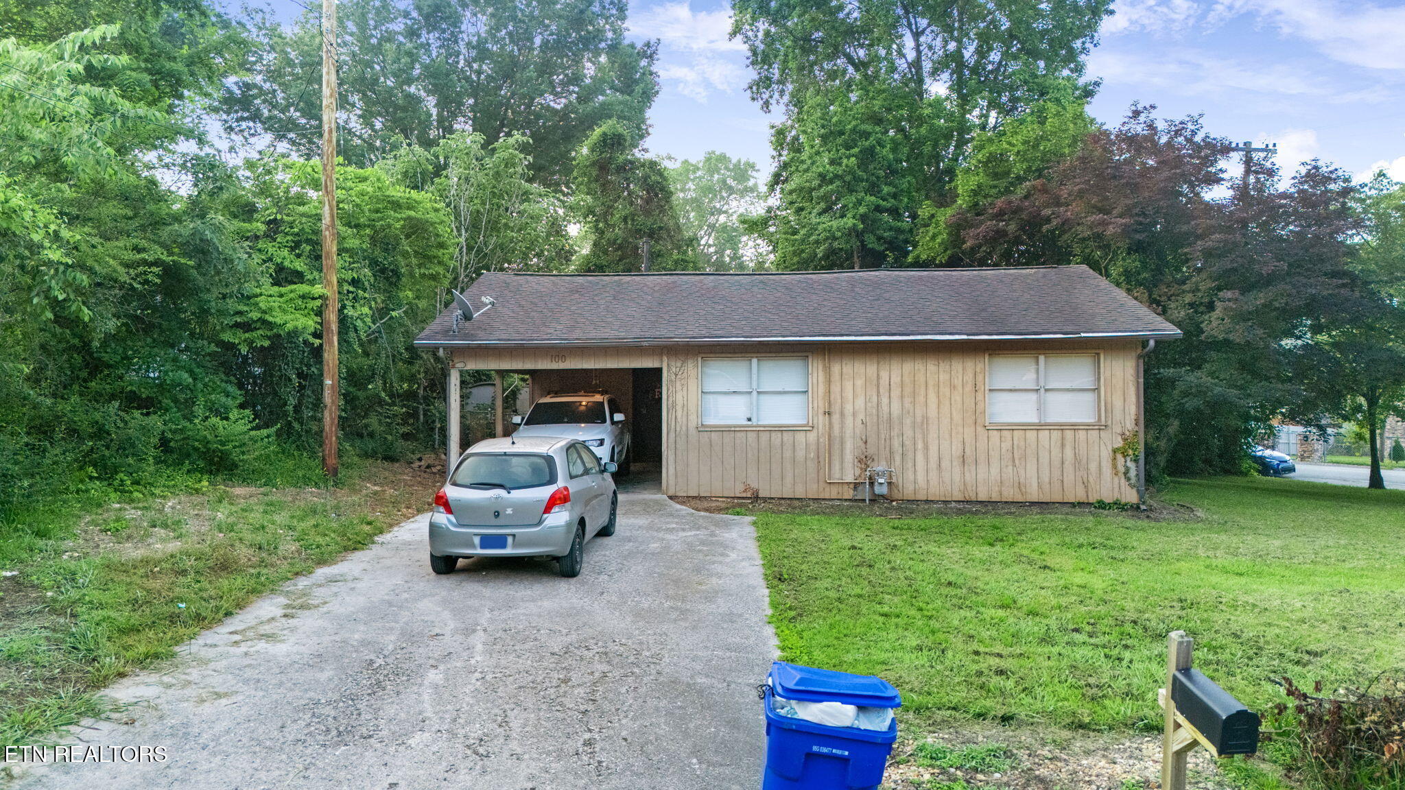 100 Nasson Lane Oak Ridge, TN 37830 - Photo 1 of 10 1-web-or-mls-100 Nasson Lane-