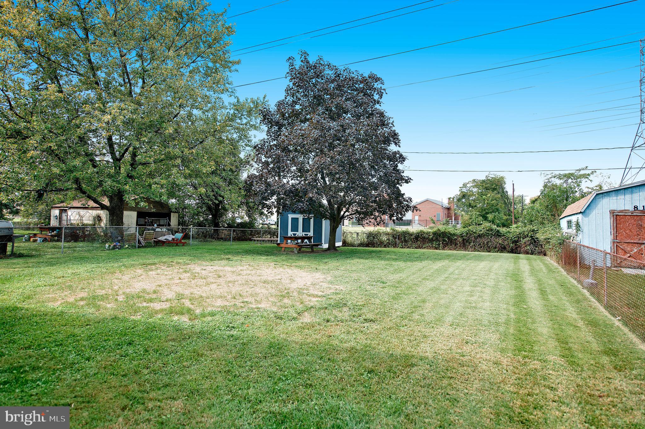 8110 Bullneck Road Baltimore, MD 21222 - Photo 33 of 49 Fenced Backyard