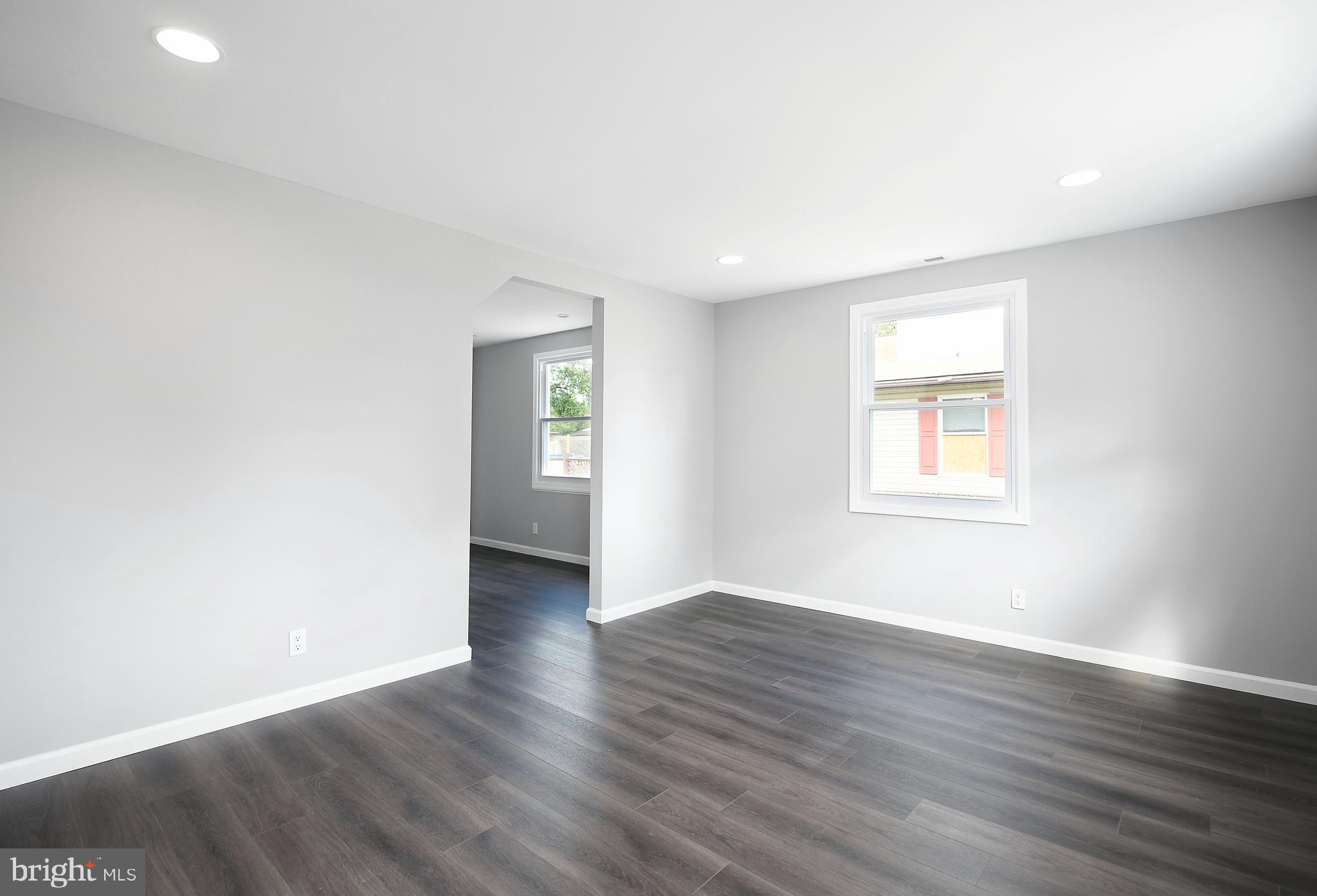 8110 Bullneck Road Baltimore, MD 21222 - Photo 9 of 49 Living Room