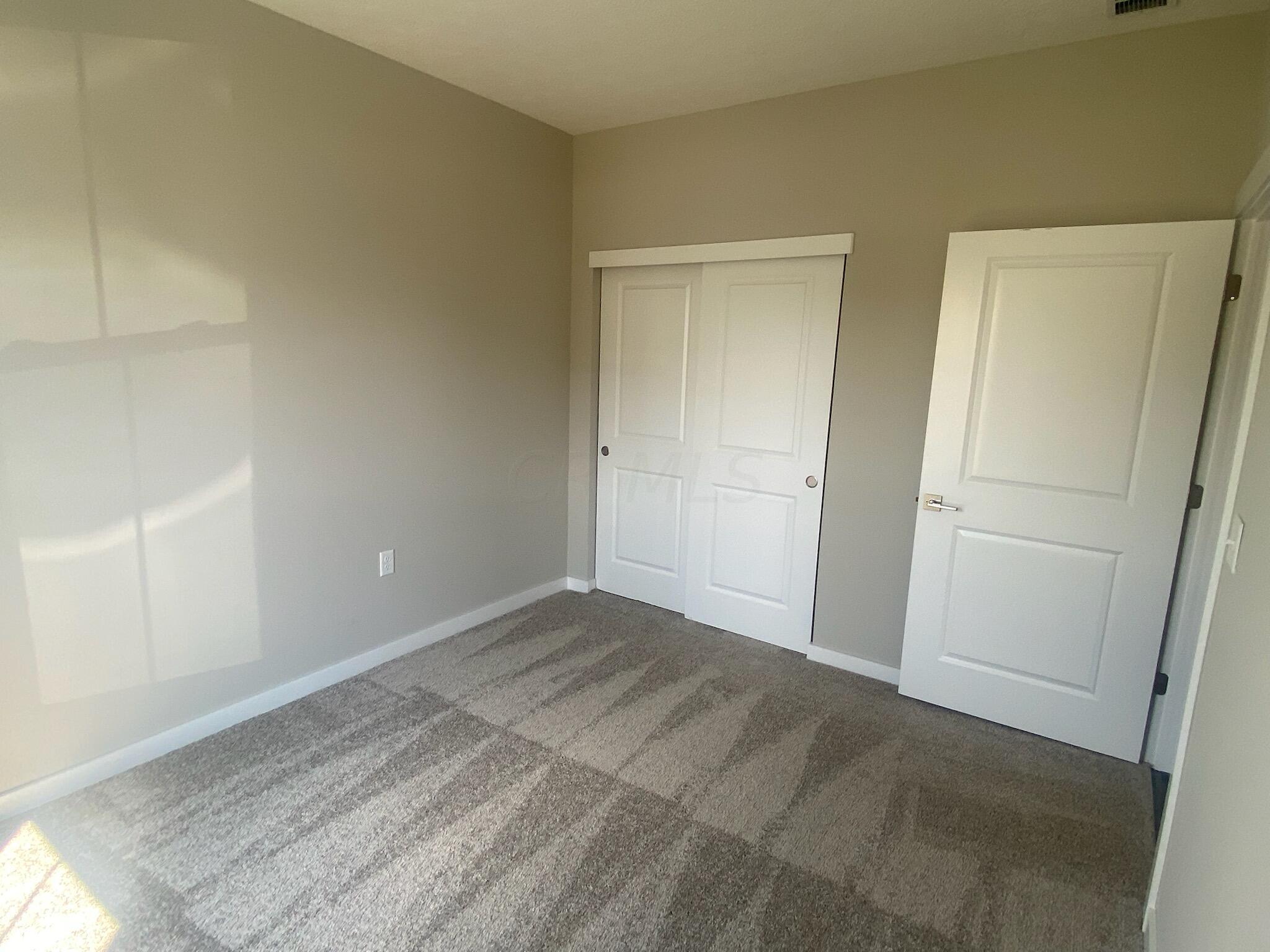 240 Lenell Loop Delaware, OH 43015 - Photo 6 of 11 240 Lenell Loop Bed3