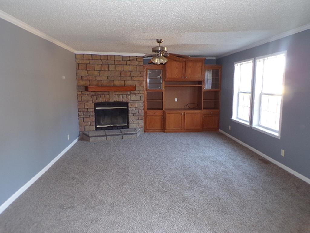 1650 Moose Club Road Dearing, GA 30808 - Photo 2 of 28 Living room