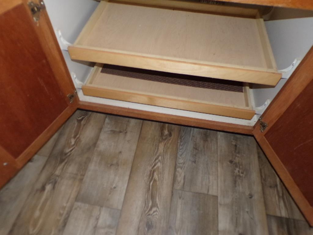 1650 Moose Club Road Dearing, GA 30808 - Photo 4 of 28 Kitchen - pull out drawers