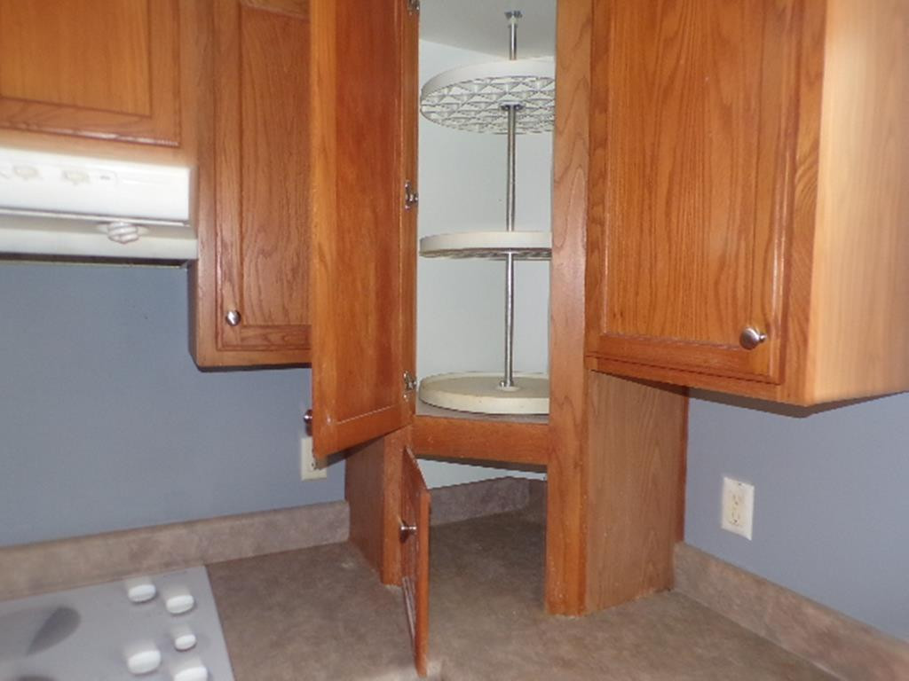 1650 Moose Club Road Dearing, GA 30808 - Photo 5 of 28 Kitchen lazy suzy and bread box