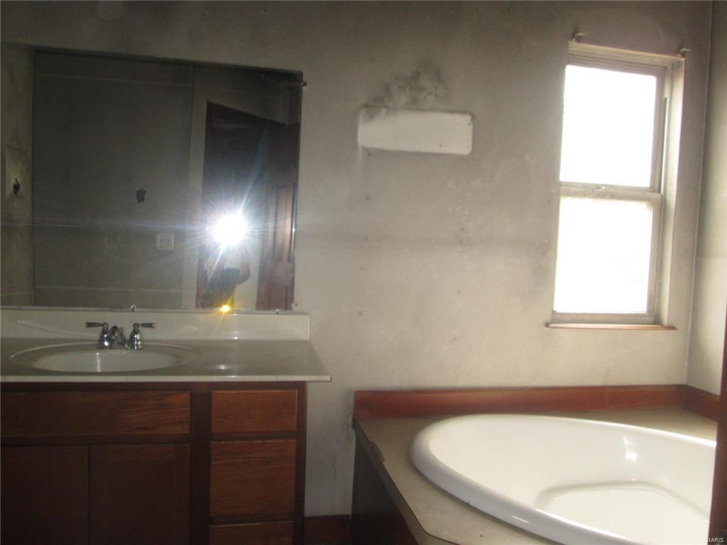 10612 Burgdorf Road Red Bud, IL 62278 - Photo 11 of 11 Gallery Image 11