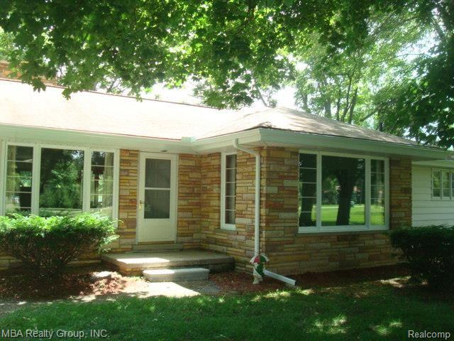20635 Middlebelt Road Romulus, MI 48174 - Photo 2 of 38 20635 Middlebelt 015.jpg