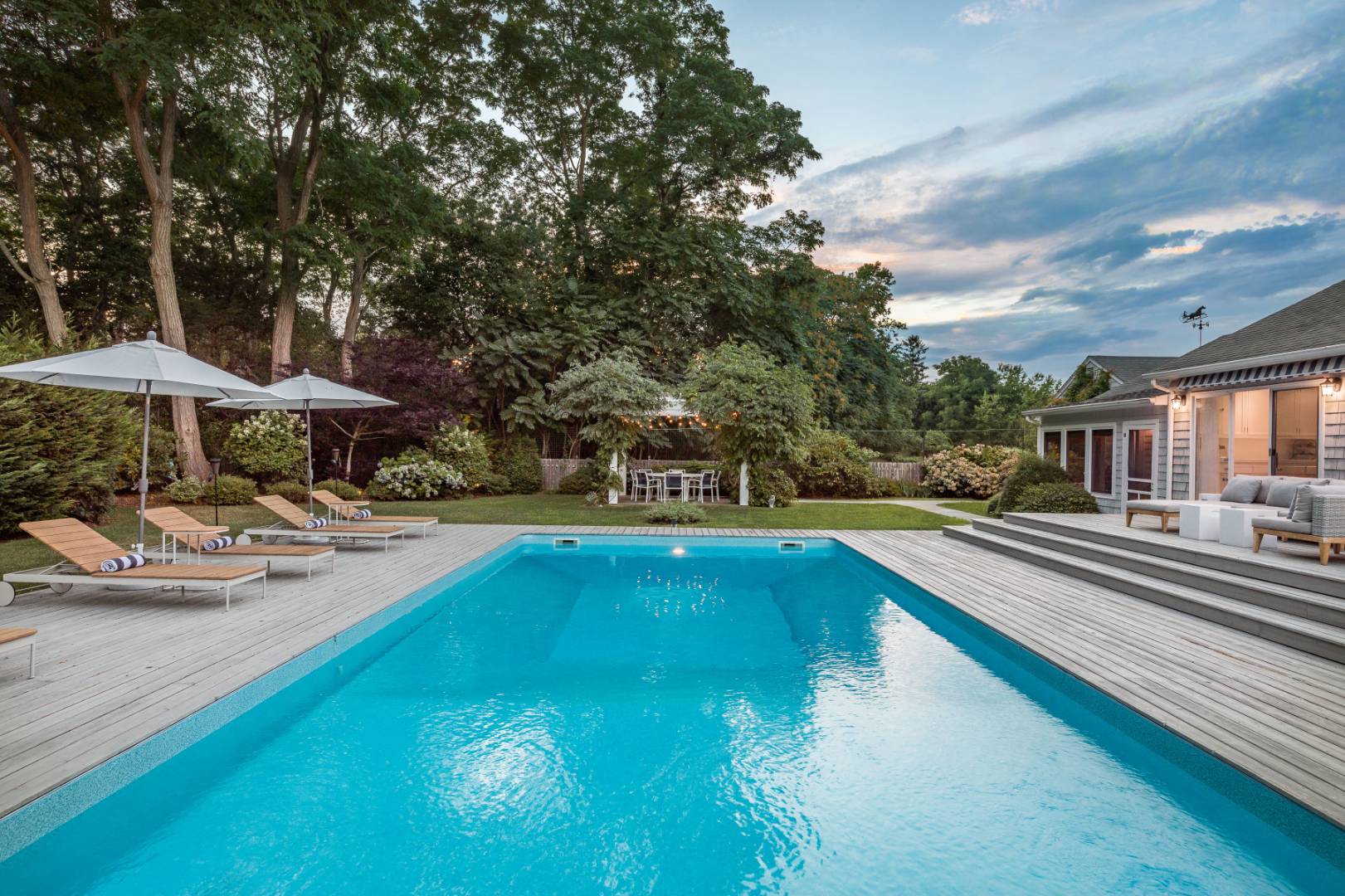 4260 Noyack Road Sag Harbor, NY 11963 - Photo 28 of 41 Gallery Image 28