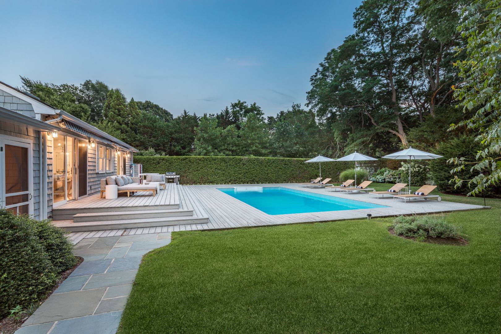 4260 Noyack Road Sag Harbor, NY 11963 - Photo 32 of 41 Gallery Image 32