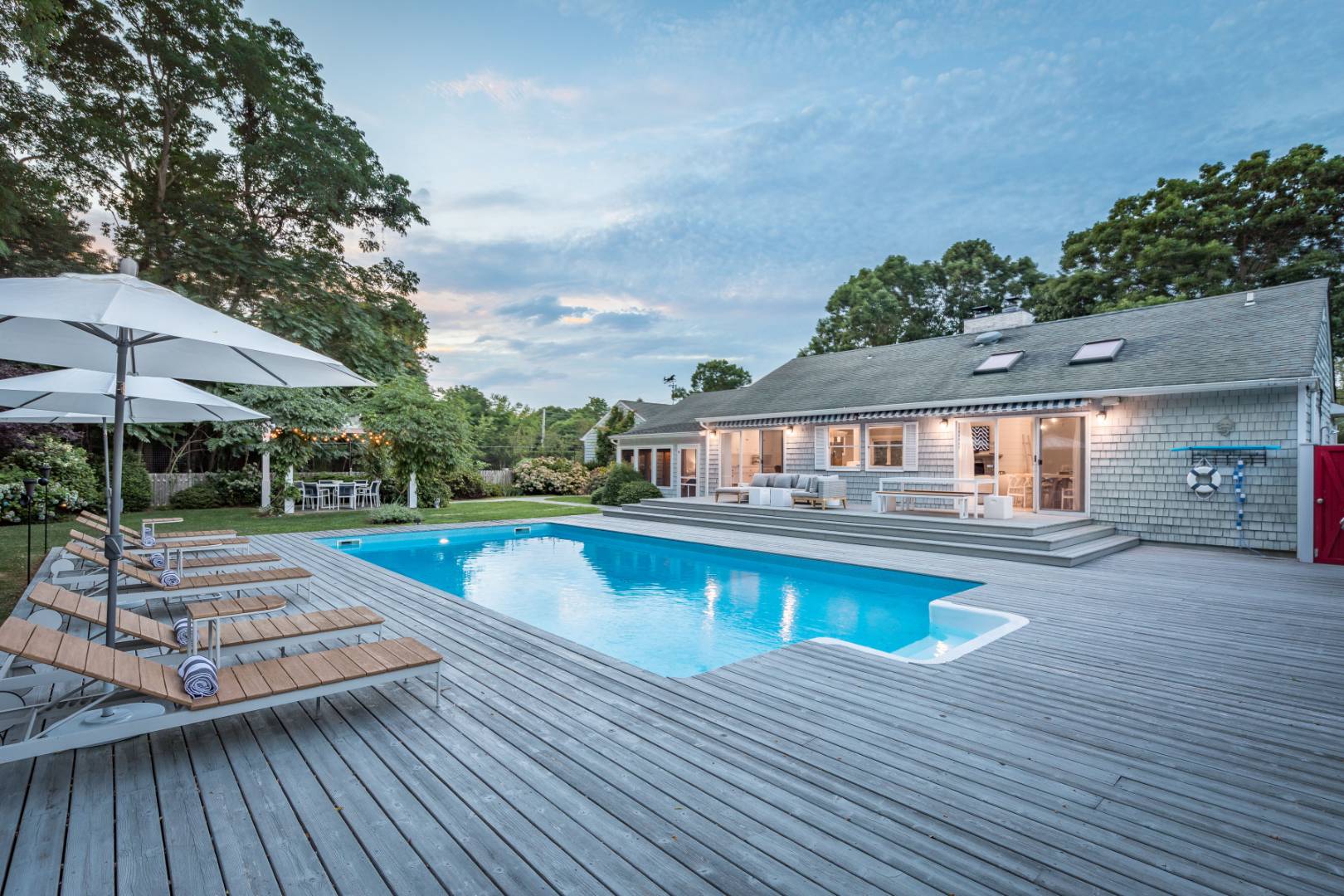 4260 Noyack Road Sag Harbor, NY 11963 - Photo 34 of 41 Gallery Image 34