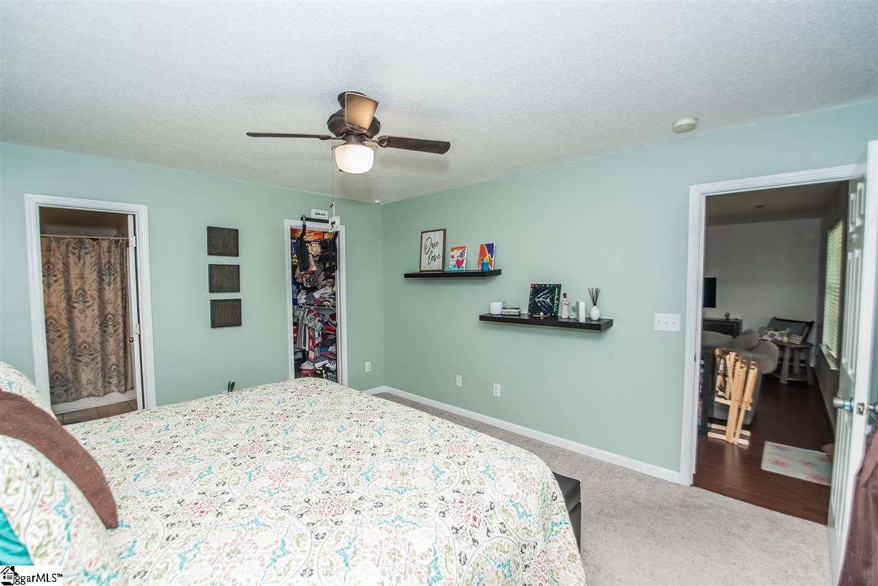 176 Wickersham Way Easley, SC 29642 - Photo 21 of 31 Gallery Image 21