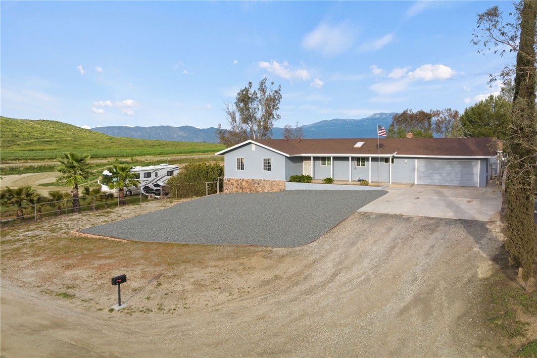 27510 Smith Road Winchester, CA 92596 - Photo 1 of 1 Gallery Image 1