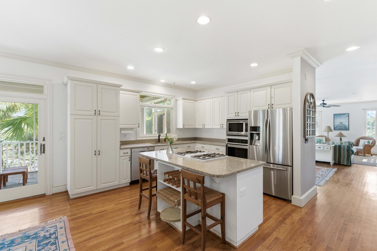 24 Commons Court Isle of Palms, SC 29451 - Photo 22 of 60 12