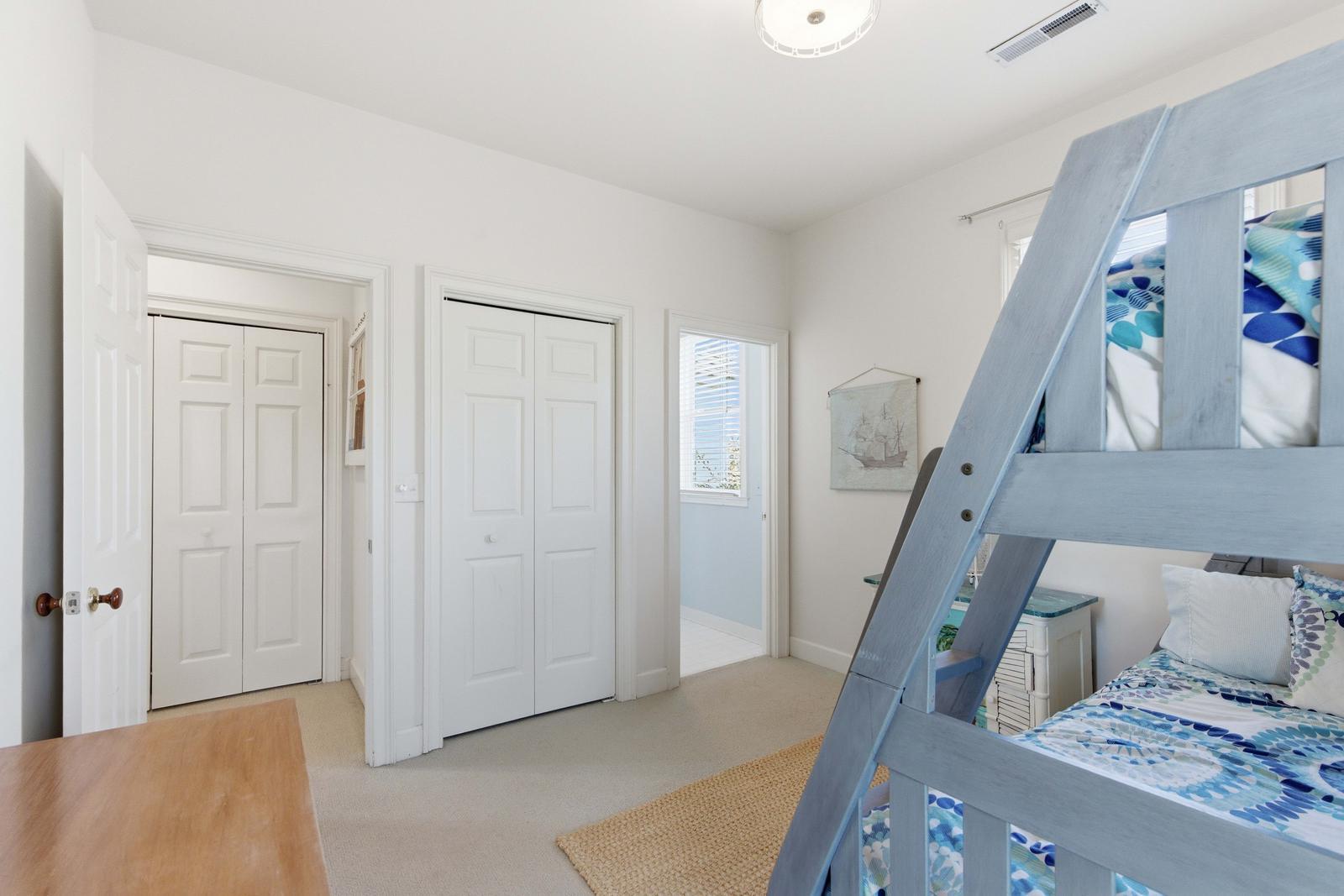 24 Commons Court Isle of Palms, SC 29451 - Photo 40 of 60 35