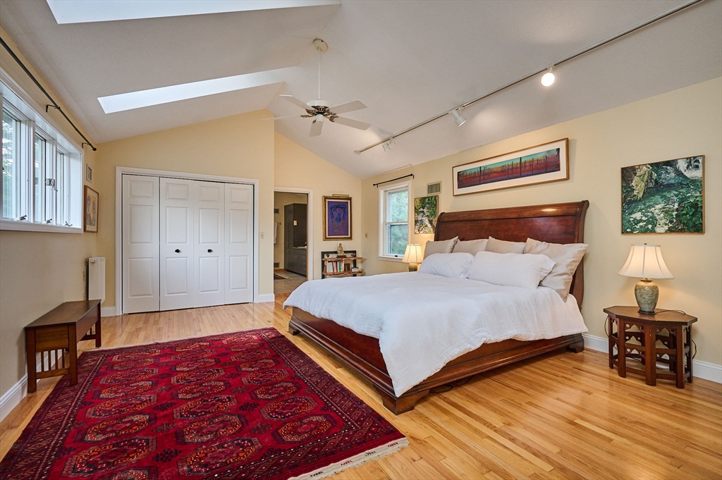 236 North Maple Street Northampton, MA 01062 - Photo 21 of 39