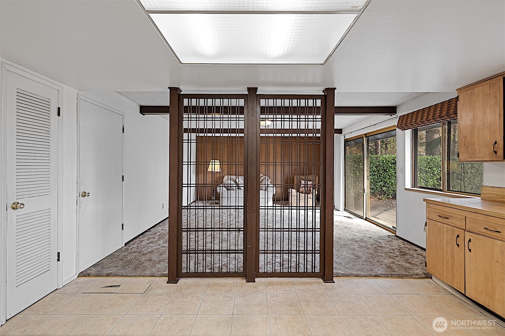 7407 Onyx Drive Southwest Lakewood, WA 98498 - Photo 13 of 40 a view of front door and entryway