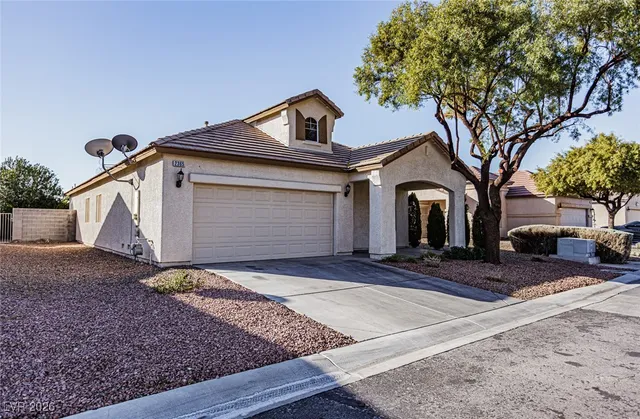 $2,000 | 2365 Radiant Beam Avenue, Las Vegas, NV 89123