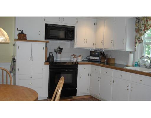 118 Pine Ridge Road Reading, MA 01867 - Photo 15 of 23