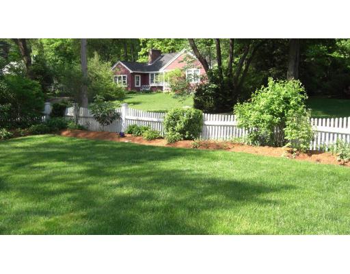 118 Pine Ridge Road Reading, MA 01867 - Photo 4 of 23
