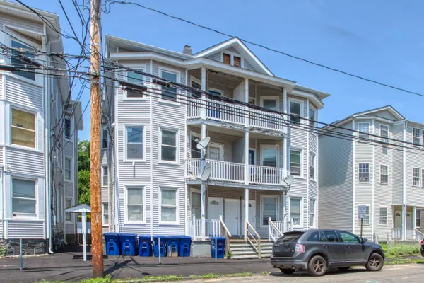 $1,750 | 560 Atlantic Street, Unit 562C, Bridgeport, CT 06604