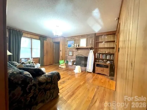 $425,000 | 1765 South Nc 16 Highway, Newton, NC 28658